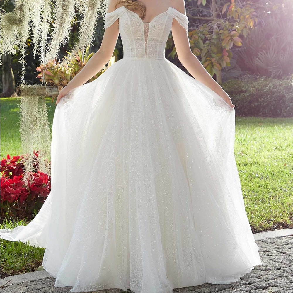 Feliciana Wedding Dress & Veil